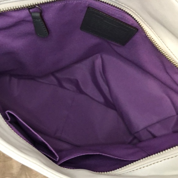 Coach Leather Tote East/West Gallery Tote. - Picture 5 of 17